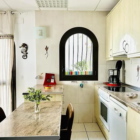 Сasa de vacaciones Casa Cerca De Parque Natural: Senderismo, Btt Y Windsurf. Terraza, Piscina Y Cerca De La Playa. - Es-258-60
